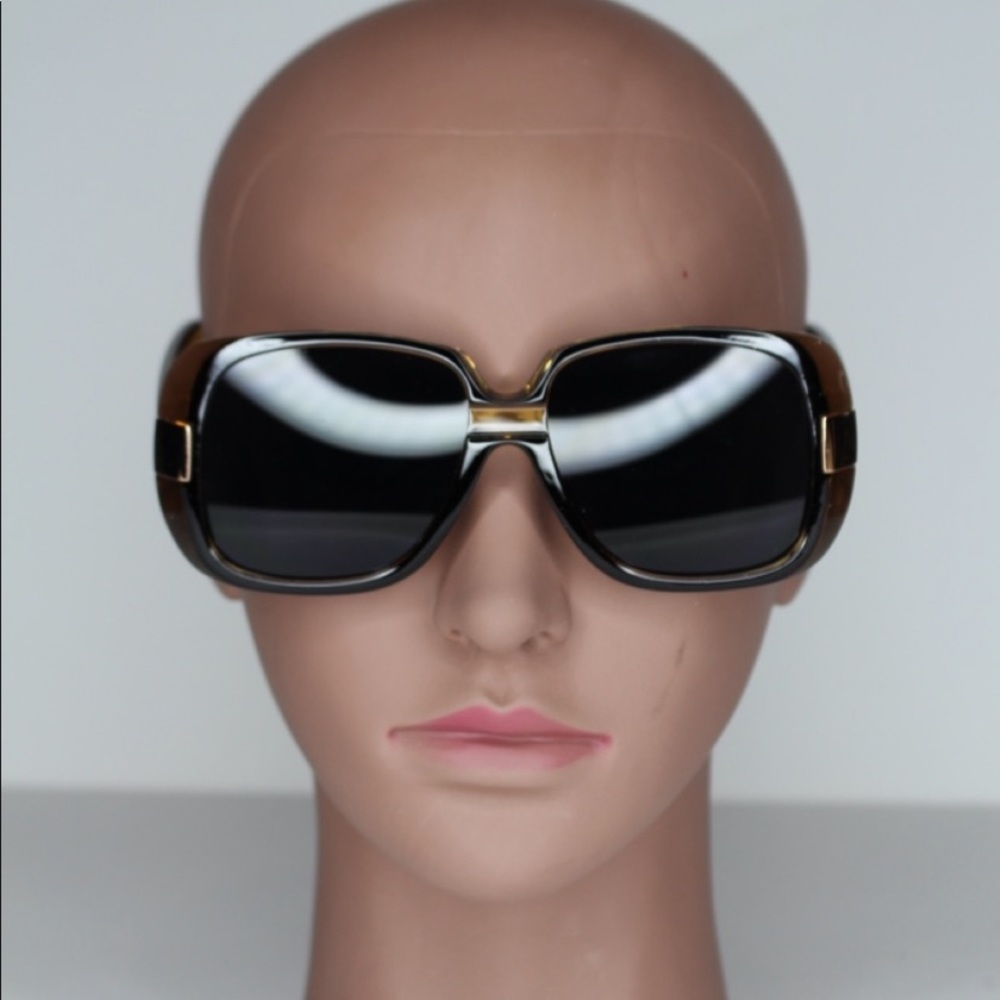 Black tint BOSS SHADES